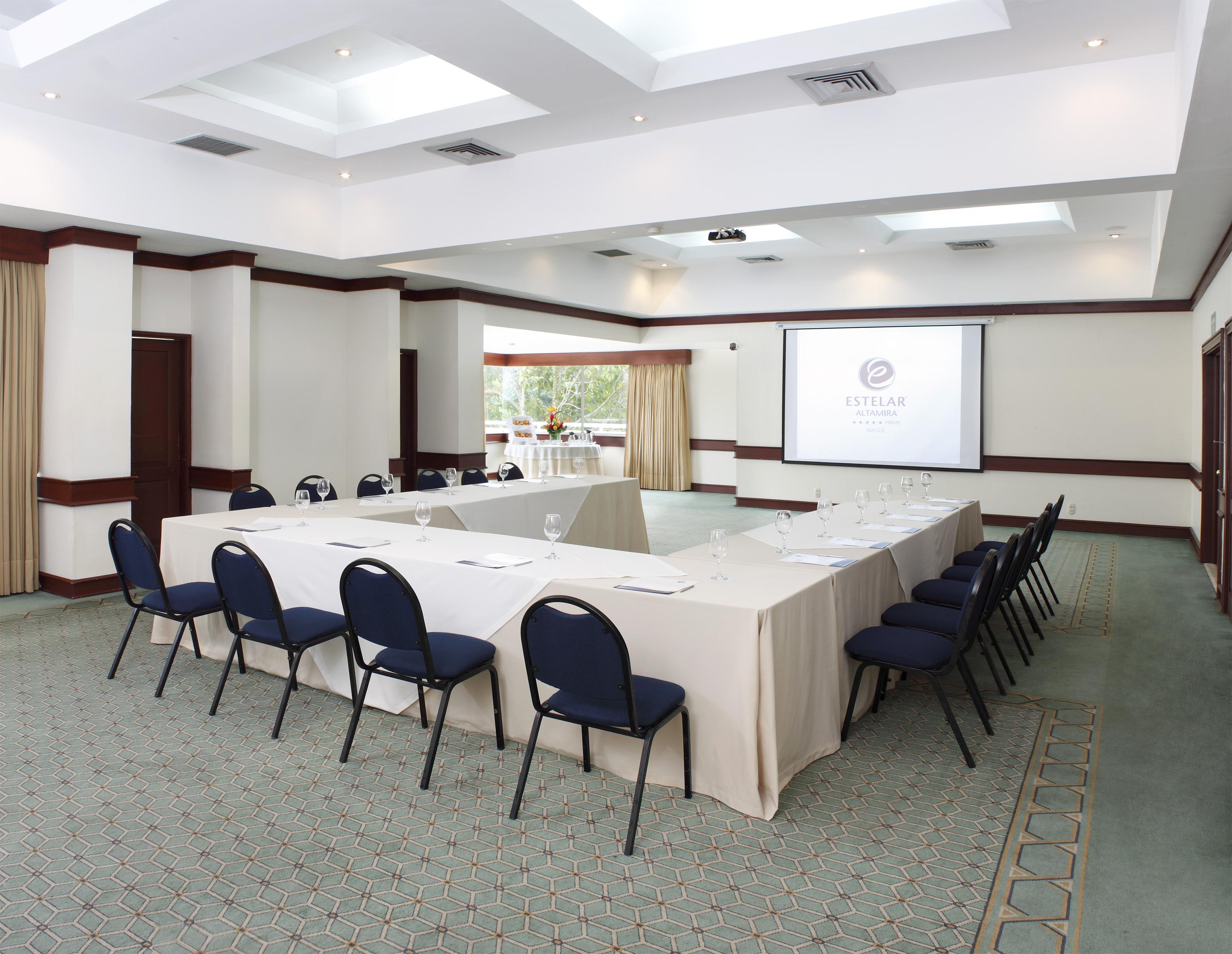 Hotel Estelar Altamira Ibague Exterior photo Meeting room at the hotel